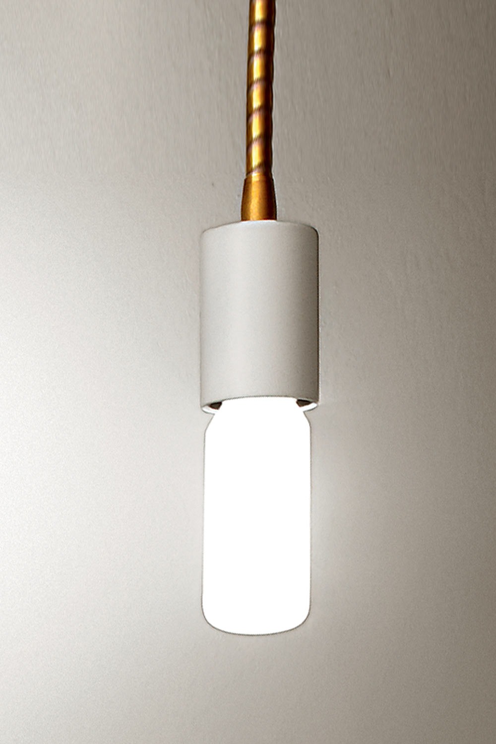 T.37 E27 tubolare led dim opale